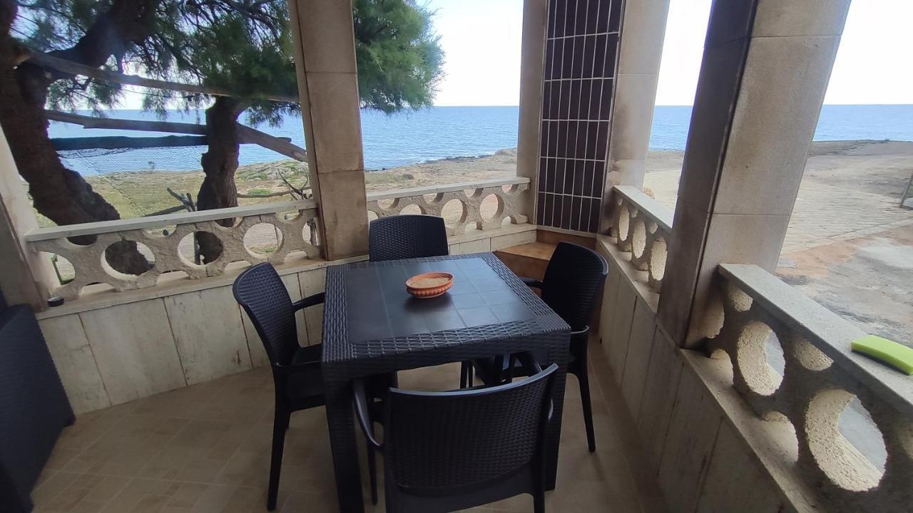 Вилла Casa Fronte Mare Марина-ди-Манкаверса Экстерьер фото